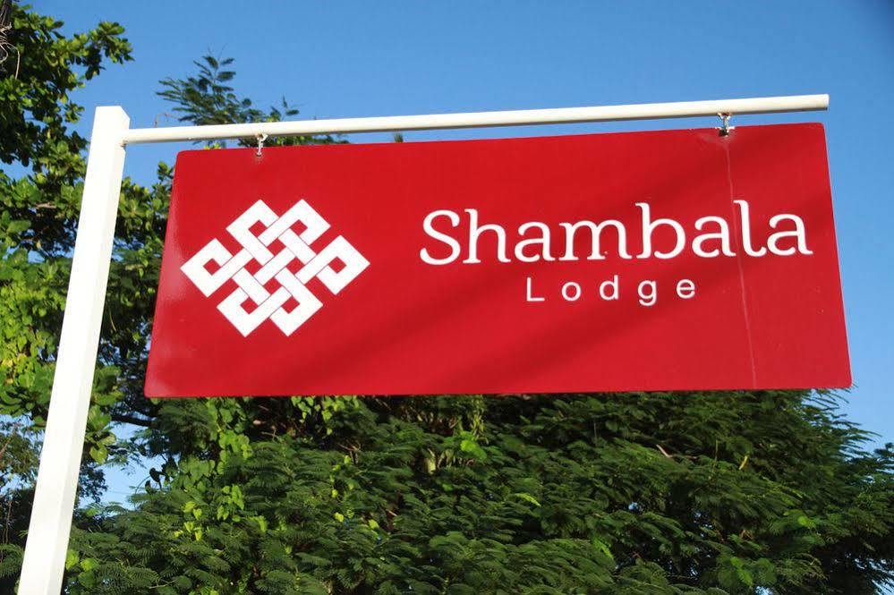 Shambala Lodge Le Moule Exterior photo